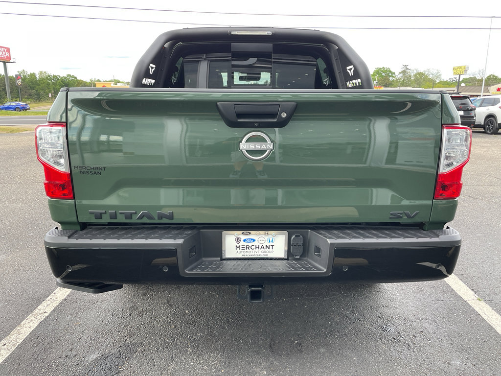 Certified 2024 Nissan Titan SV w/ SV Bronze Edition Package RWD image 21