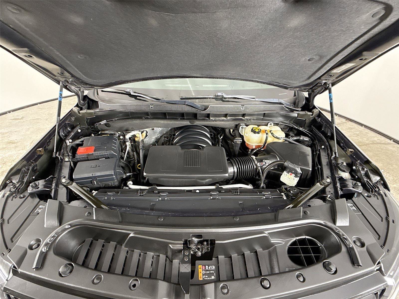 Used 2023 Chevrolet Suburban LS image 25