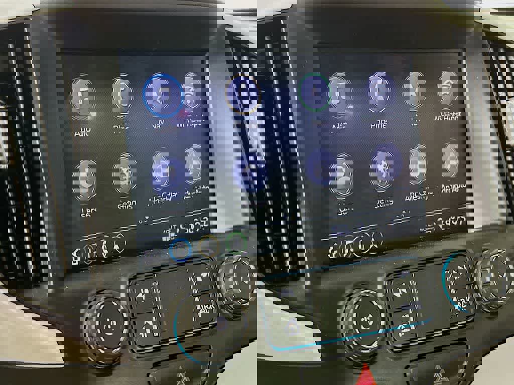 Used 2020 GMC Terrain SLT w/ Preferred Package image 17