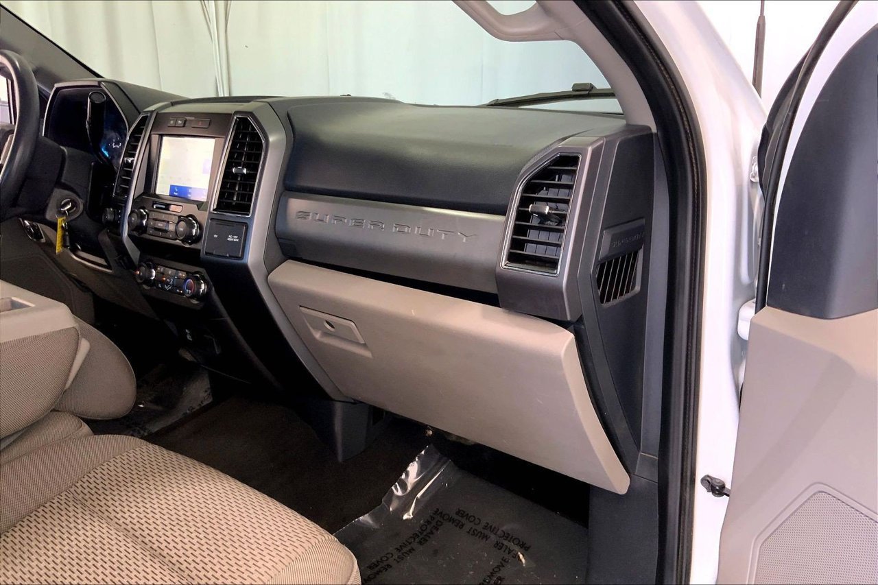 Used 2022 Ford F250 XLT w/ XLT Value Package AWD/4WD image 16