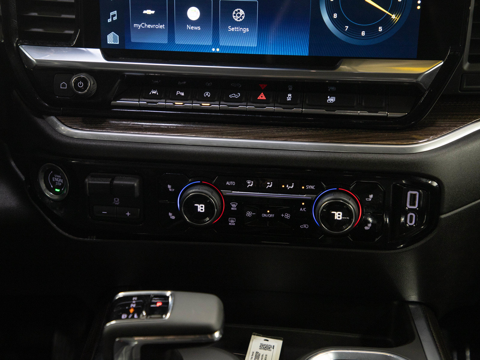 Used 2024 Chevrolet Silverado 1500 RST w/ Rally Edition AWD/4WD image 19