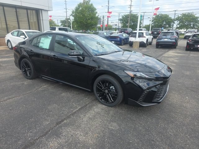 New 2026 Toyota Camry SE FWD image 3