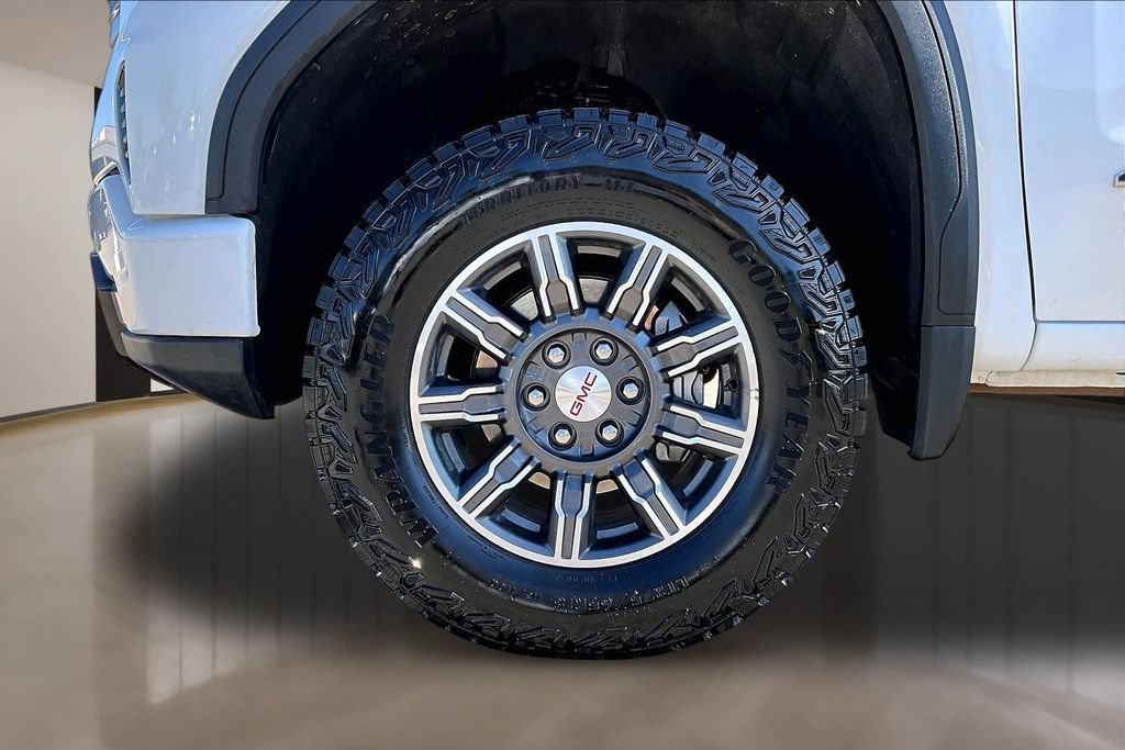 Used 2026 GMC Sierra 1500 AT4 AWD/4WD image 8