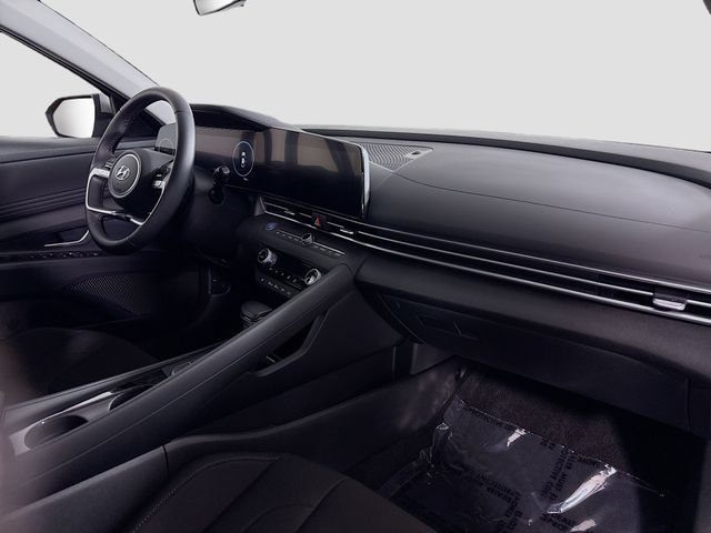 Used 2023 Hyundai Elantra SEL w/ Convenience Package FWD image 27