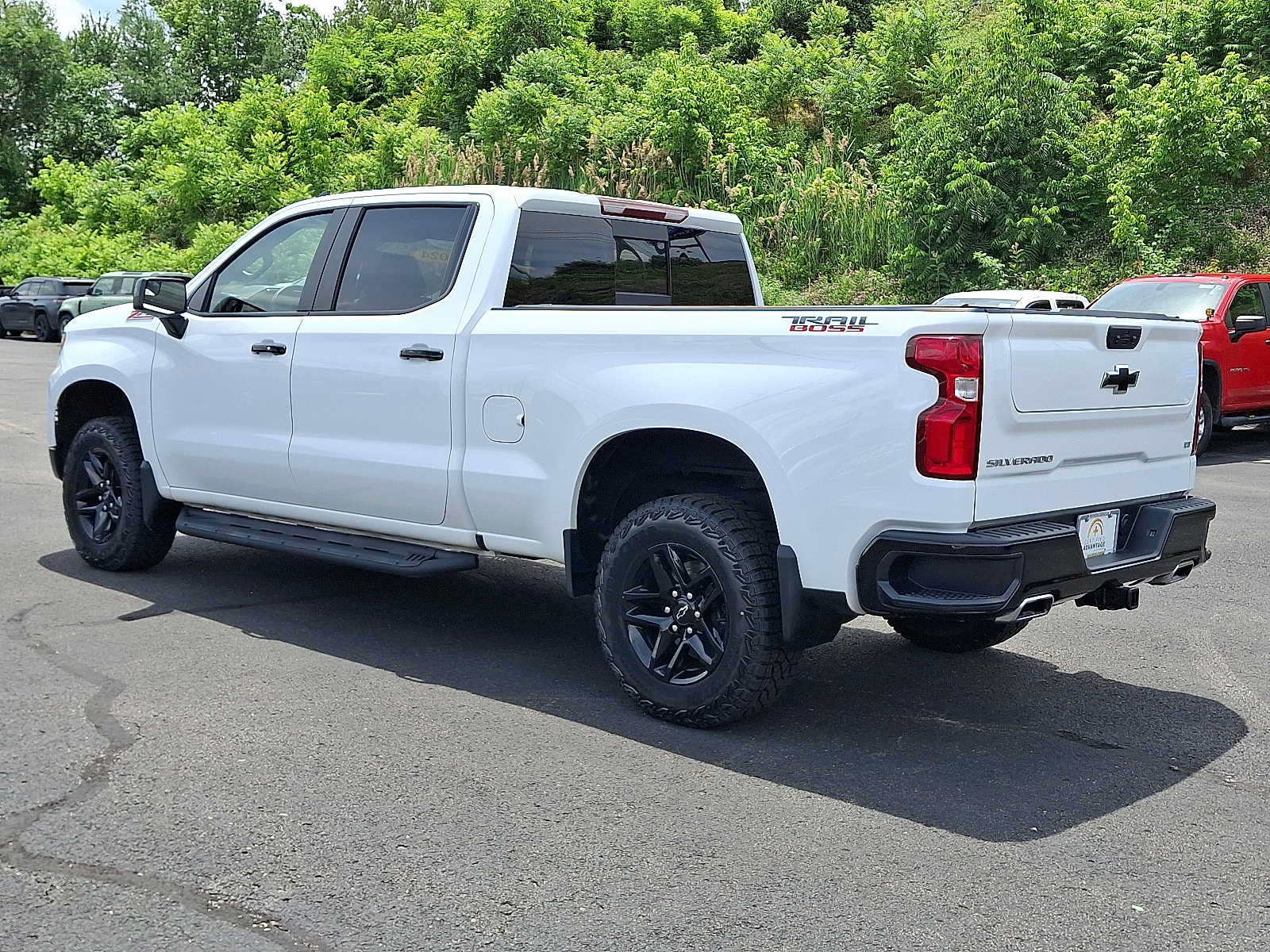 Used 2024 Chevrolet Silverado 1500 LT Trail Boss w/ Convenience Package II AWD/4WD image 5
