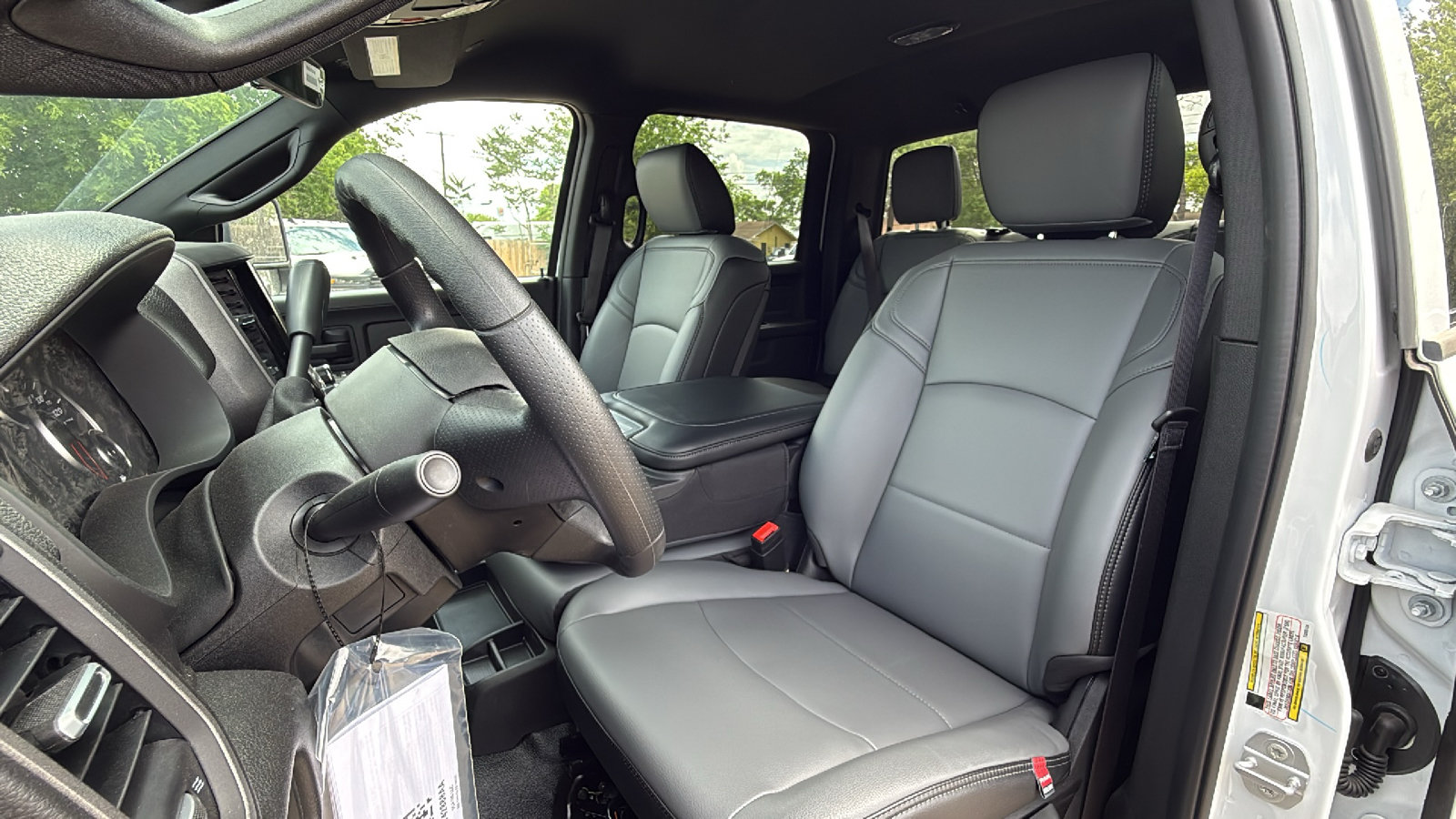 New 2026 RAM 5500 Tradesman w/ Chrome Appearance Group AWD/4WD image 15