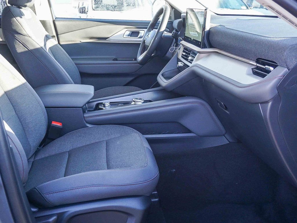 New 2026 Ford Explorer Active RWD image 12