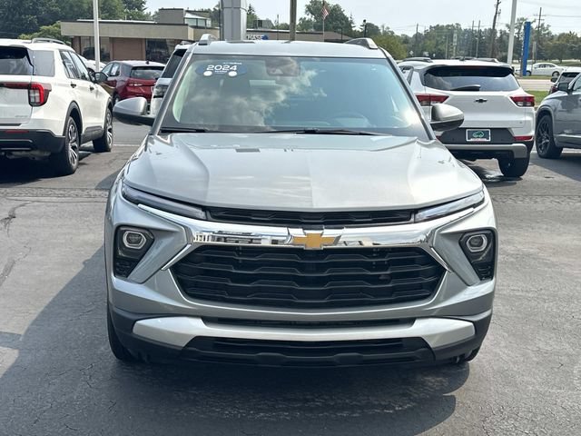 Certified 2024 Chevrolet TrailBlazer LT w/ LT Cold Weather Package FWD image 3