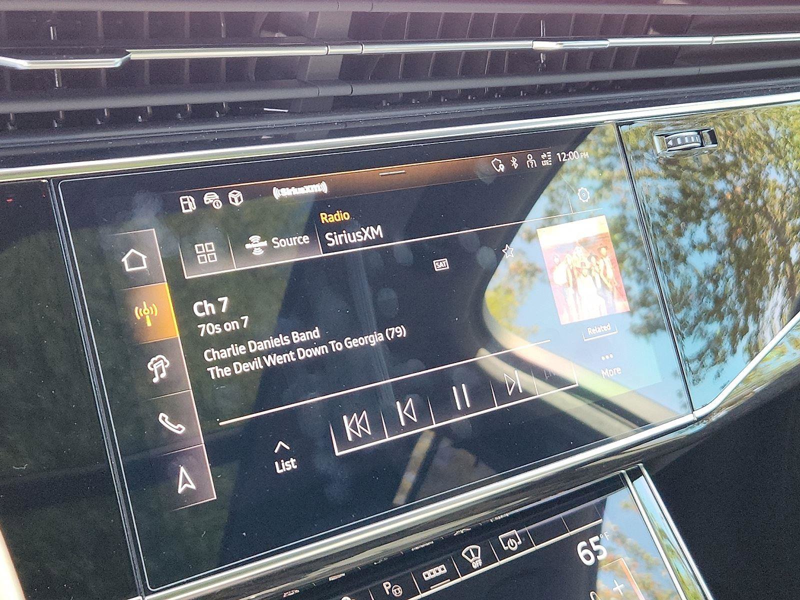 Used 2025 Audi Q7 3.0T Prestige w/ Prestige Package image 17