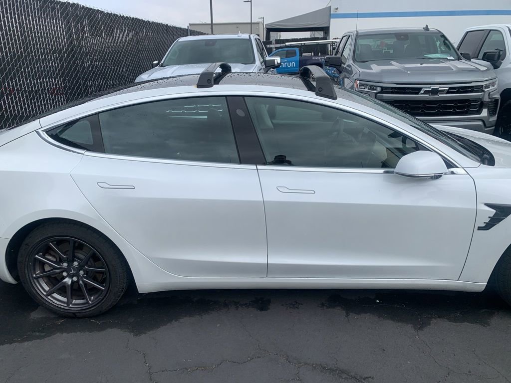 Used 2020 Tesla Model 3 Standard Range Plus RWD image 8