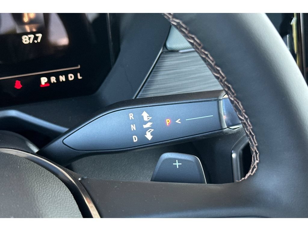 New 2026 GMC Acadia AT4 w/ LPO, Floor Liner Package AWD/4WD image 19