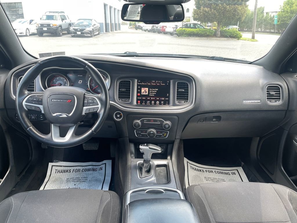 Used 2016 Dodge Charger SXT RWD image 17