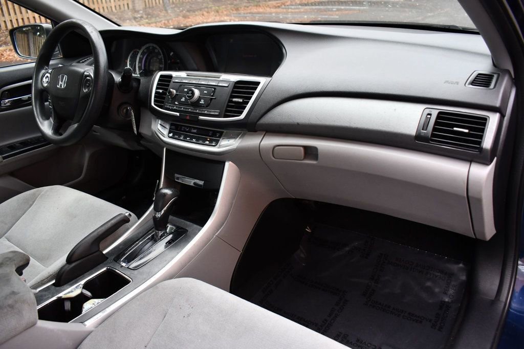 Used 2013 Honda Accord LX image 25