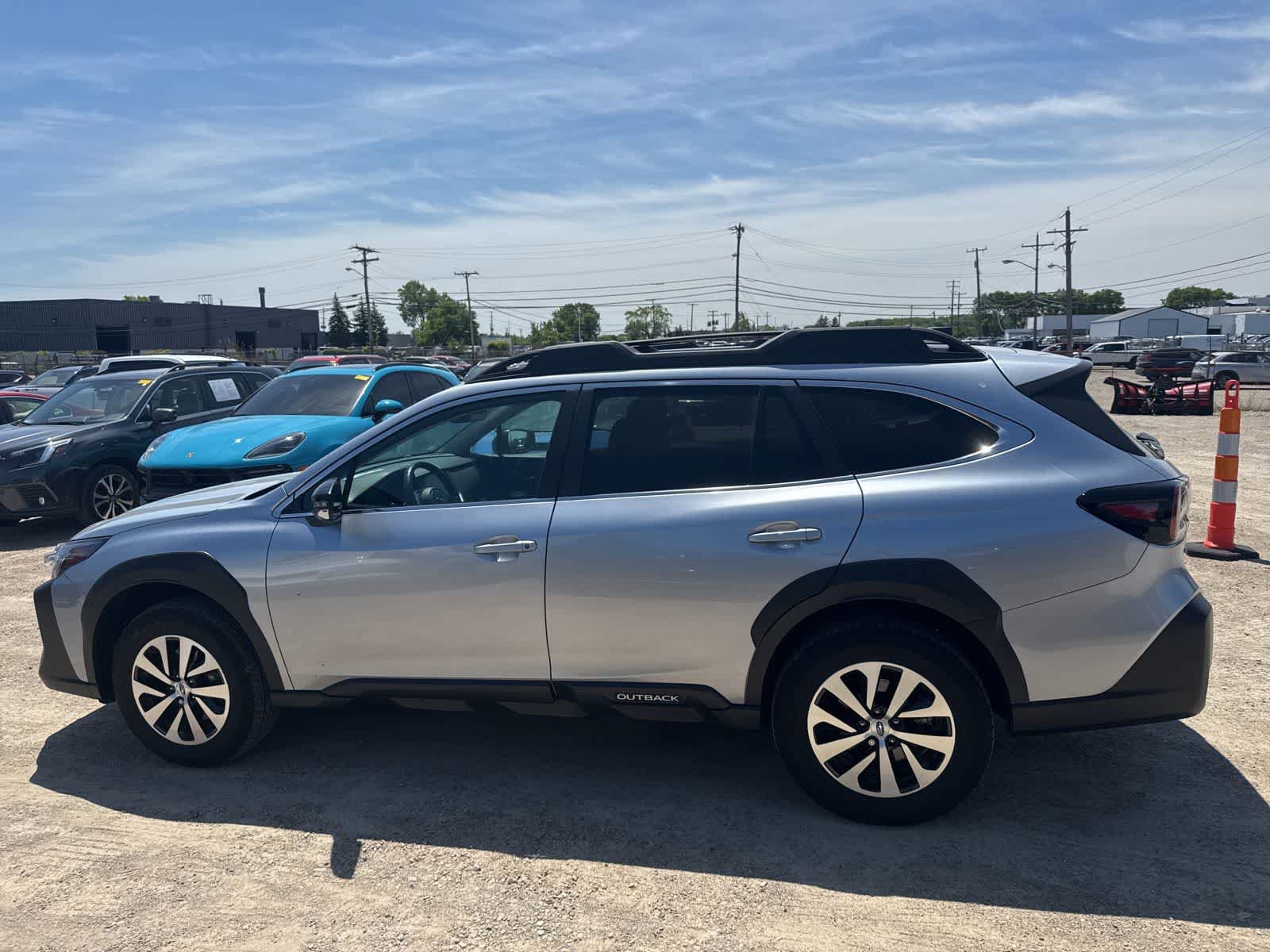 Used 2024 Subaru Outback Premium AWD/4WD image 12