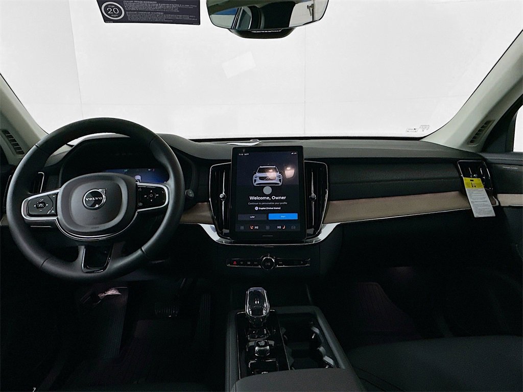 Used 2025 Volvo XC90 B5 Plus w/ Protection Package Premier image 3