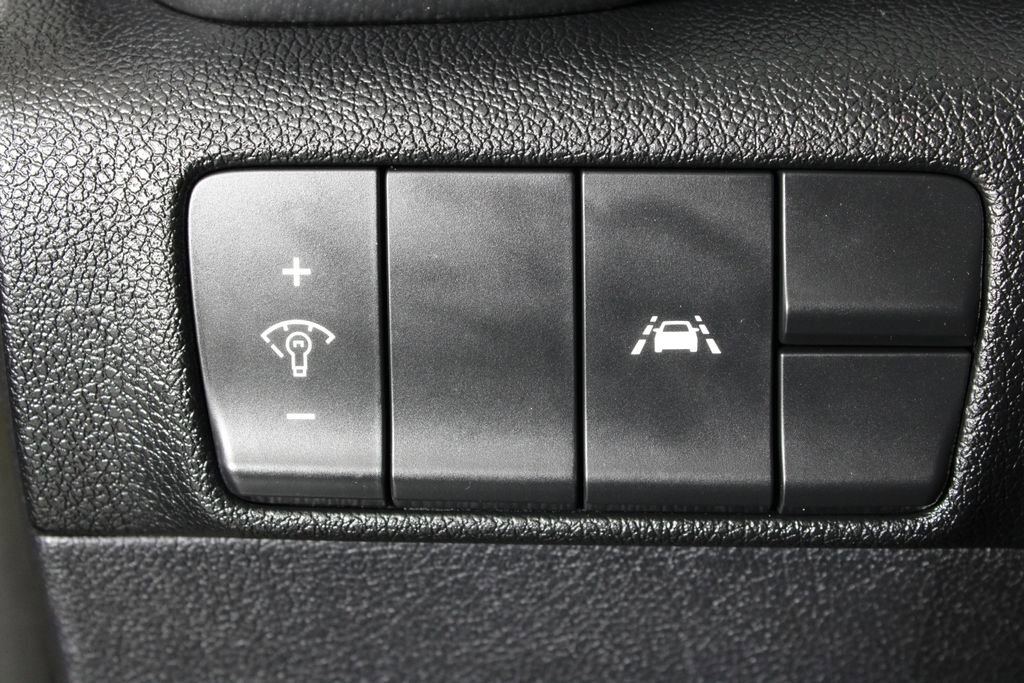 Used 2020 Kia Sportage LX image 20