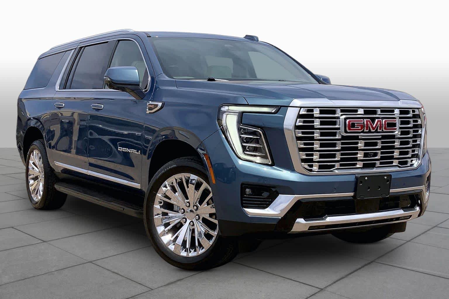 Used 2025 GMC Yukon XL Denali w/ LPO, Floor Liner Package image 3