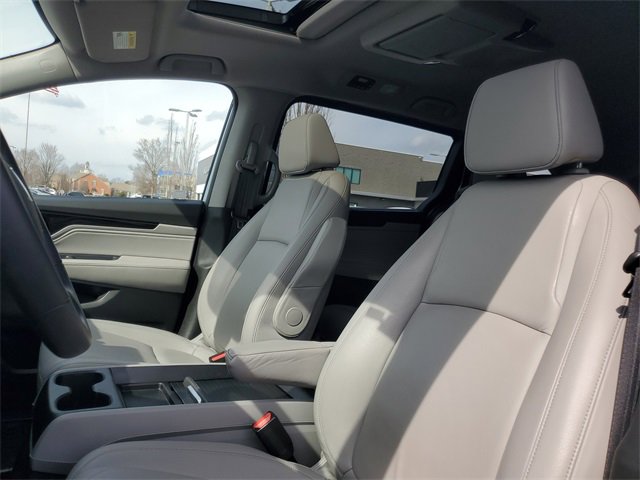 Used 2023 Honda Odyssey Touring image 16