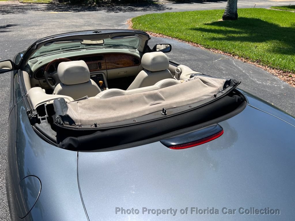 Used 2001 Jaguar XKR Convertible RWD image 20