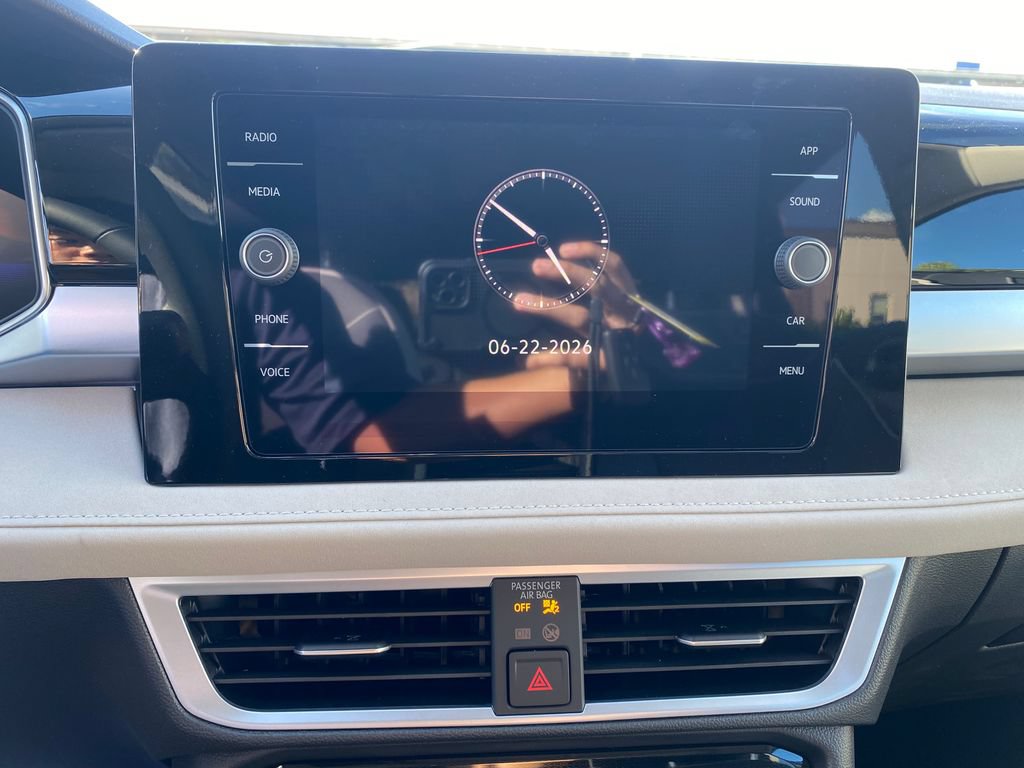 New 2026 Volkswagen Taos SE FWD image 16
