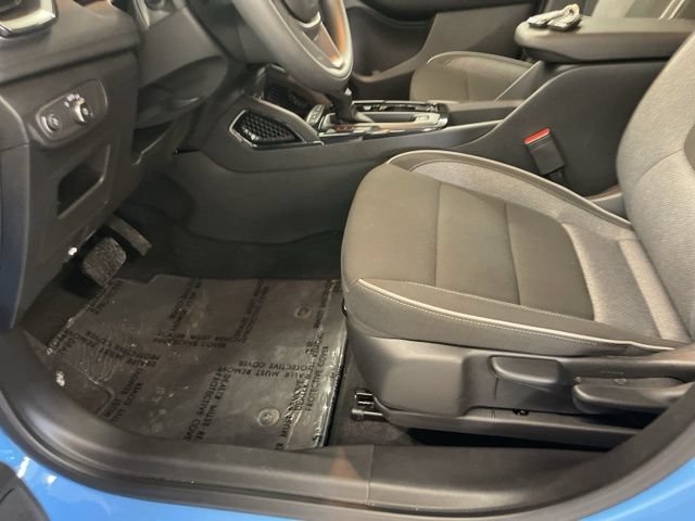 Used 2024 Chevrolet TrailBlazer LT AWD/4WD image 17