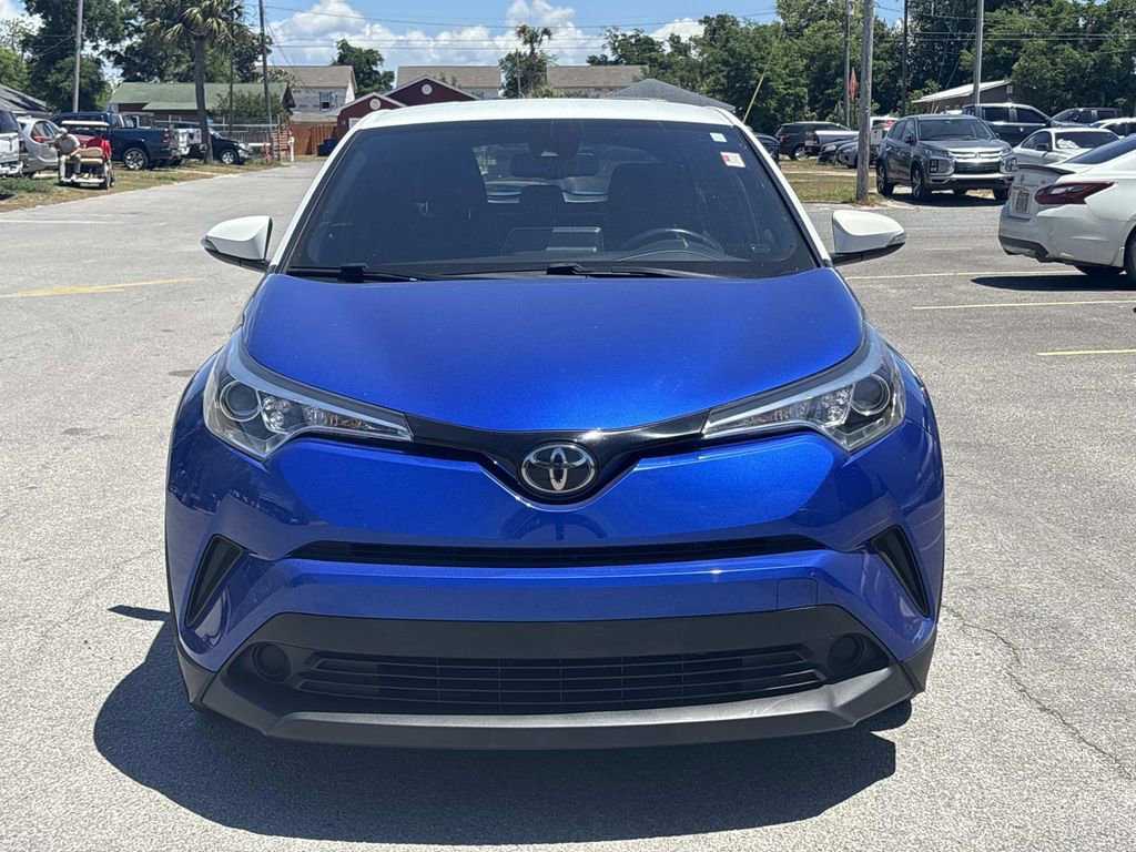 Used 2019 Toyota C-HR XLE FWD image 8