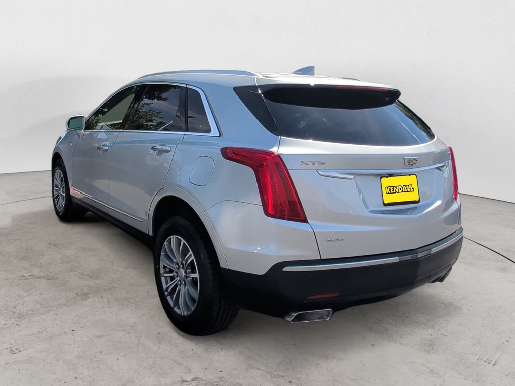 Used 2018 Cadillac XT5 Luxury w/ Driver Awareness Package AWD/4WD image 3