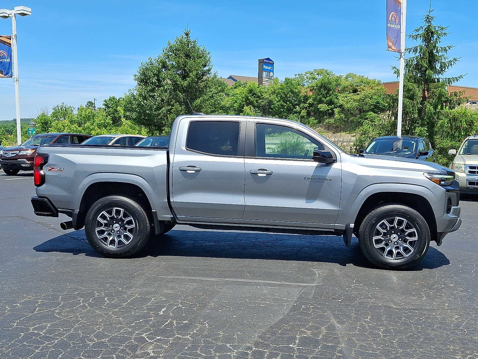 Used 2023 Chevrolet Colorado Z71 w/ Z71 Convenience Package 2 AWD/4WD image 7