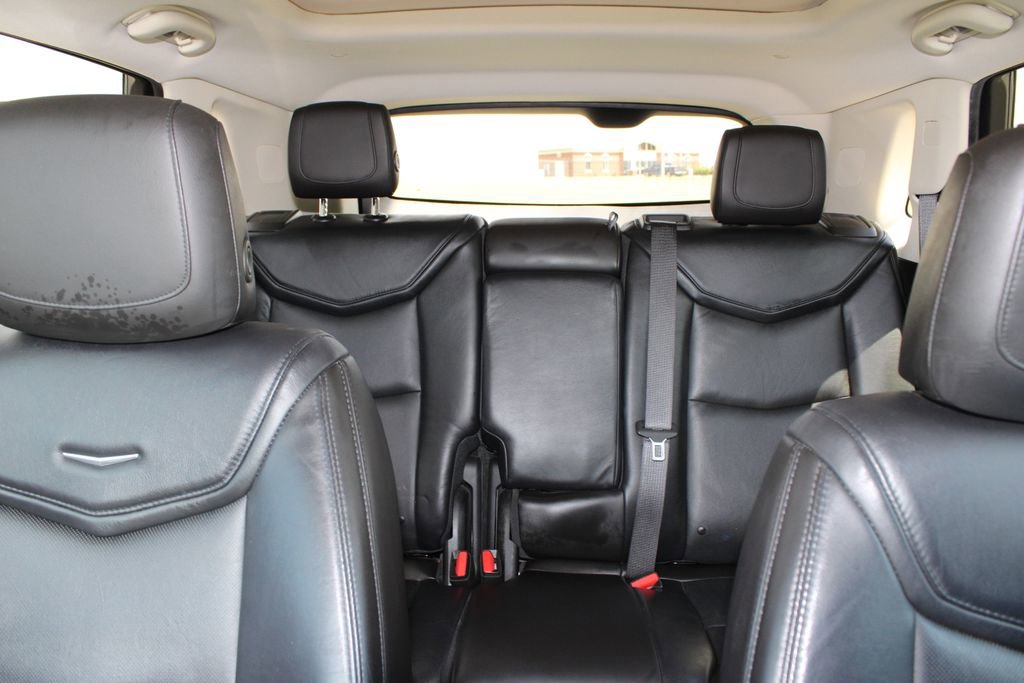 Used 2017 Cadillac XT5 Luxury w/ Driver Awareness Package image 14