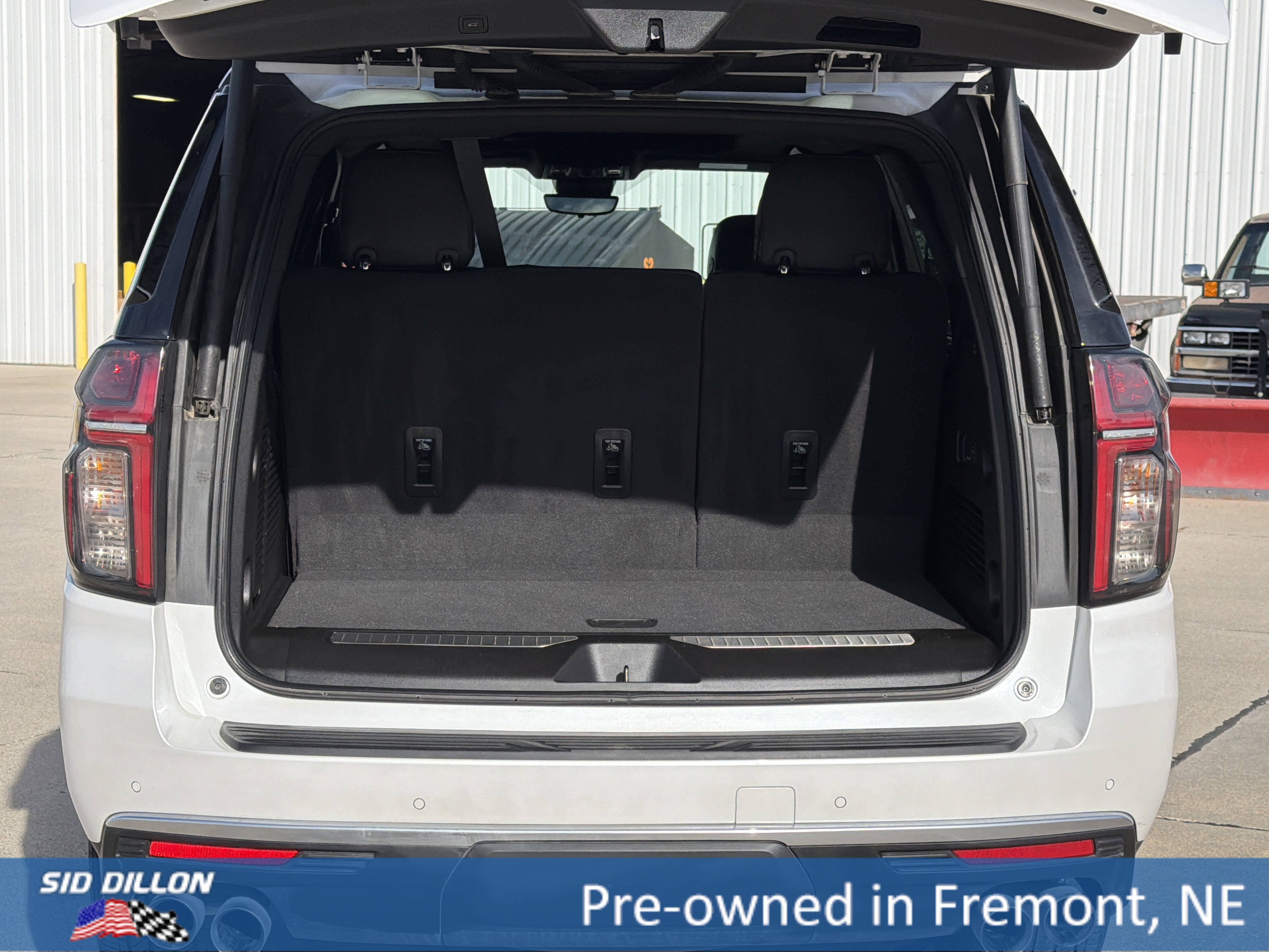 Used 2024 Chevrolet Tahoe High Country AWD/4WD image 4