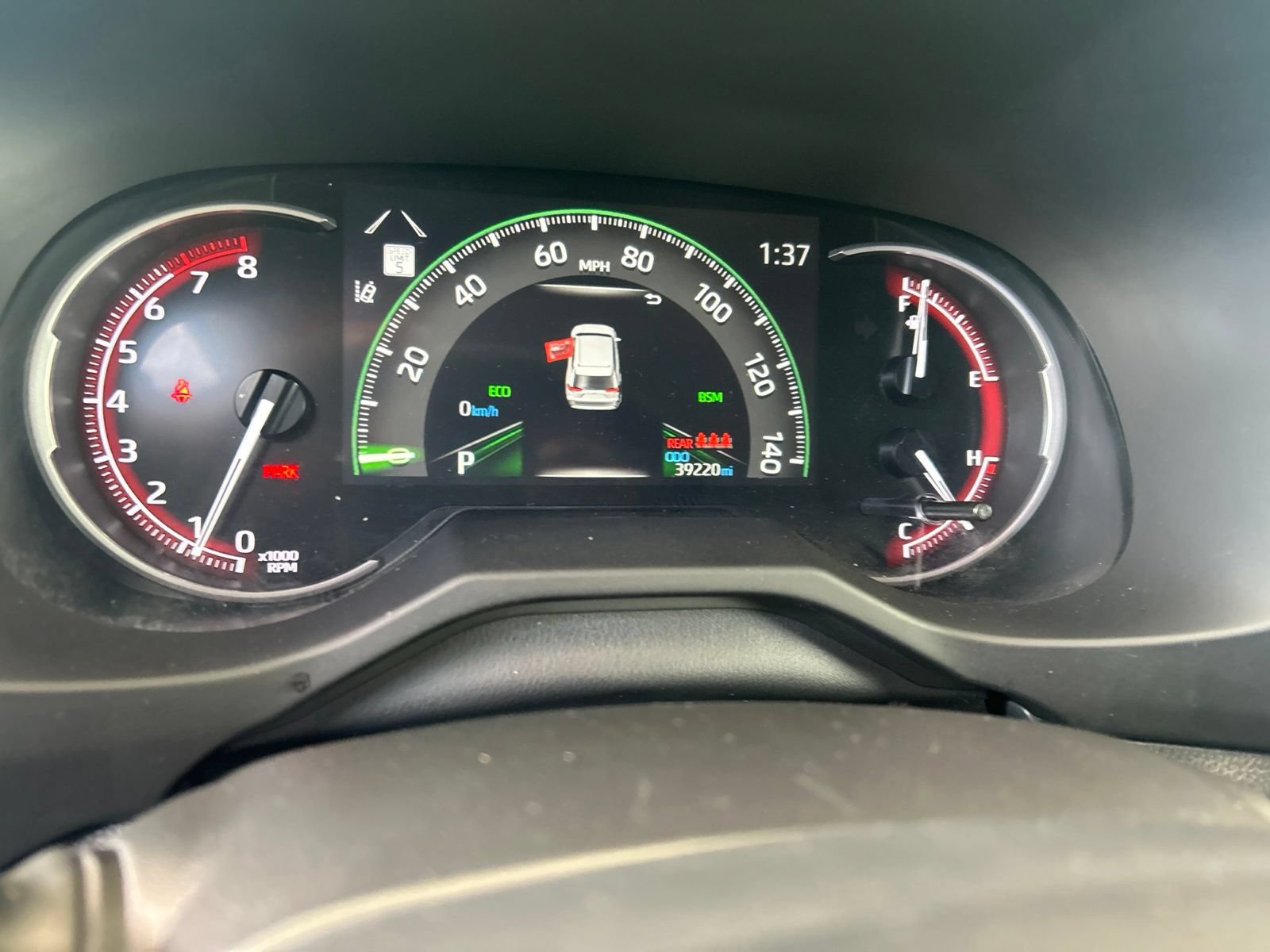 Used 2025 Toyota RAV4 XLE FWD image 21