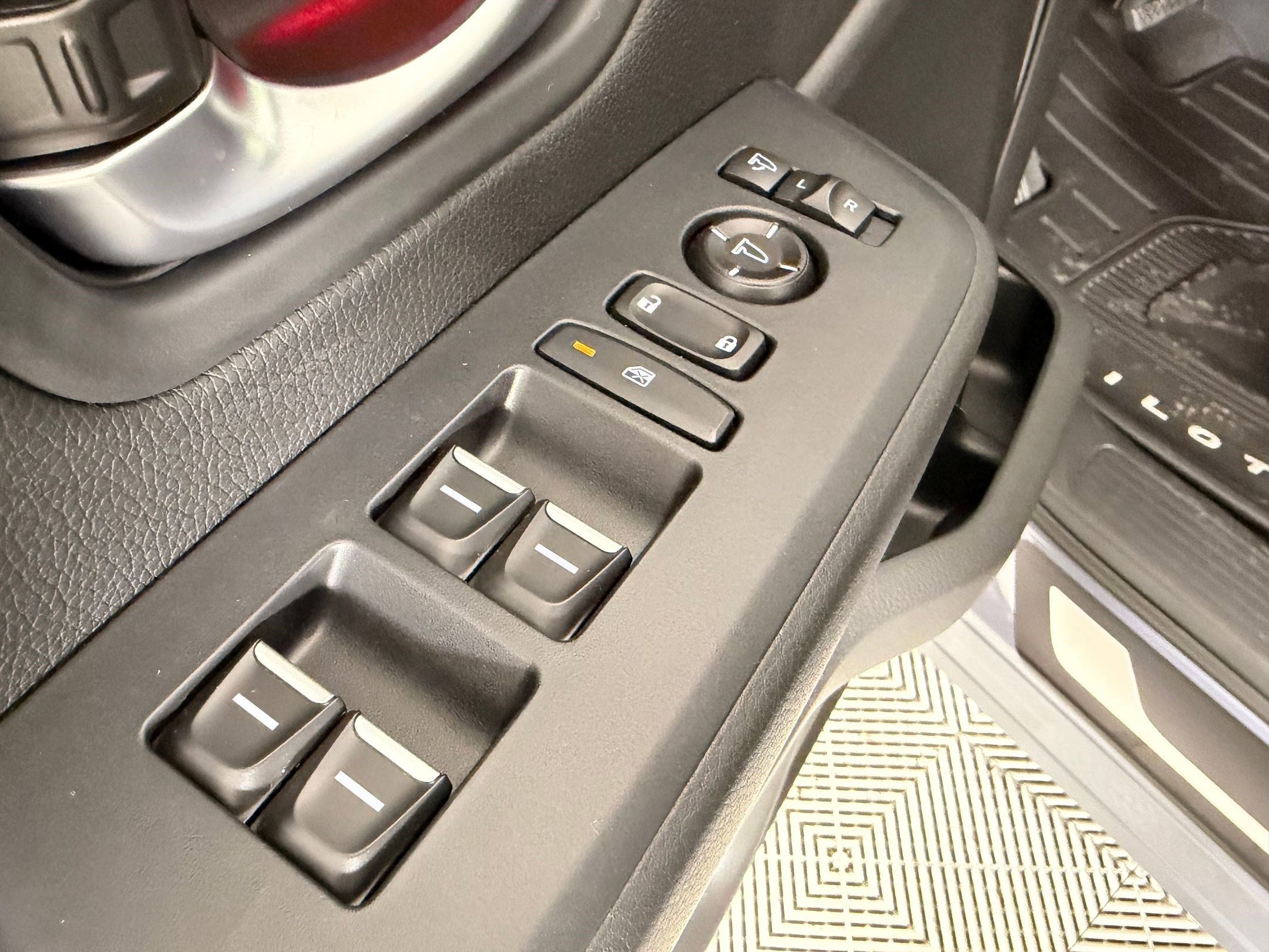 New 2026 Honda Pilot Black Edition image 23