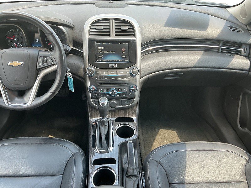 Used 2015 Chevrolet Malibu LT w/ Leather Package FWD image 13