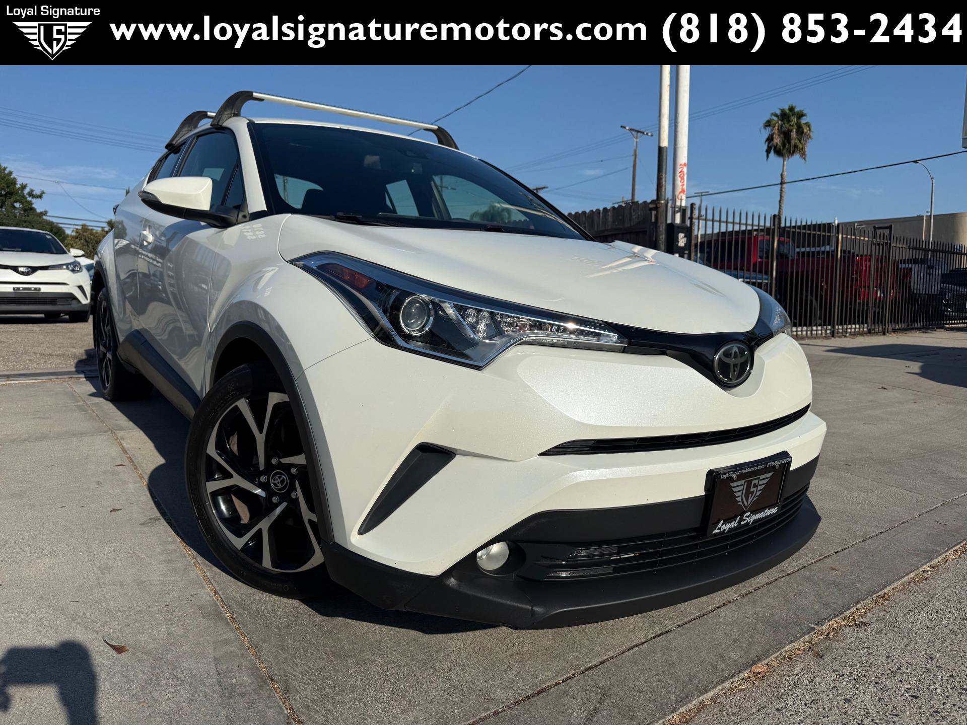 Used 2018 Toyota C-HR XLE FWD image 1