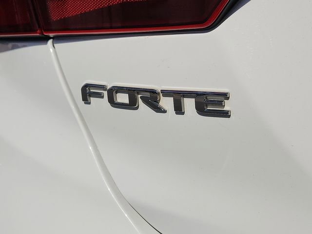 Used 2019 Kia Forte LXS image 8