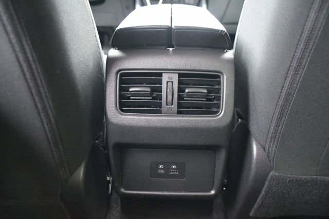 Used 2023 Nissan Rogue SV AWD/4WD image 12