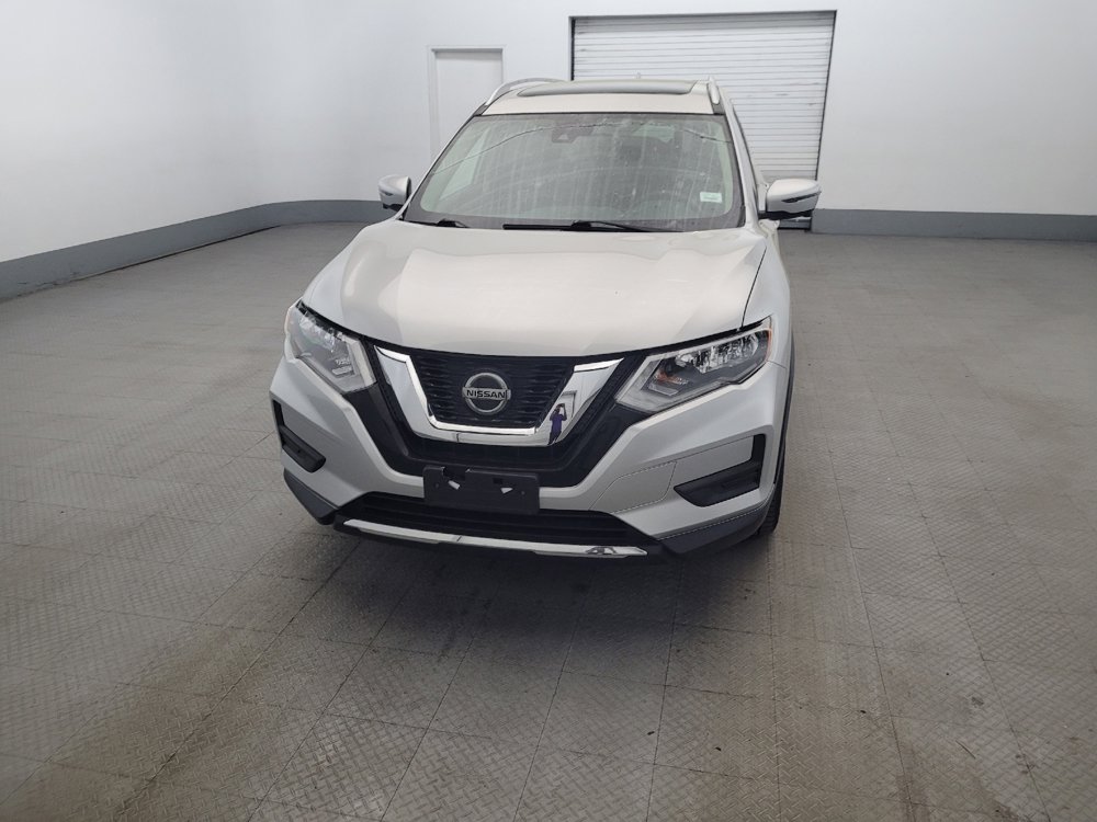 Used 2019 Nissan Rogue SV w/ Sun & Sound Touring Package AWD/4WD image 15