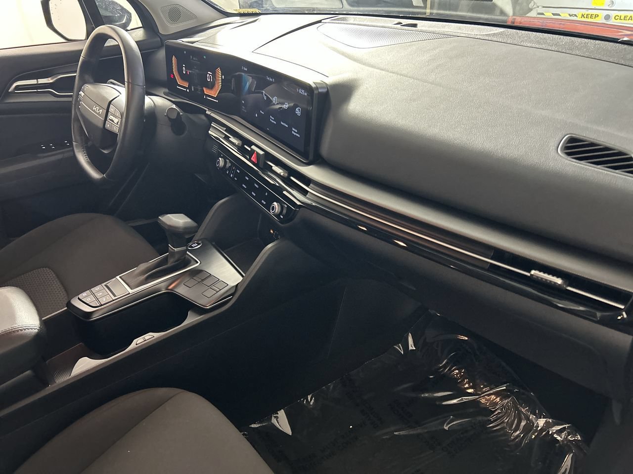 Used 2026 Kia Sportage LX FWD image 27