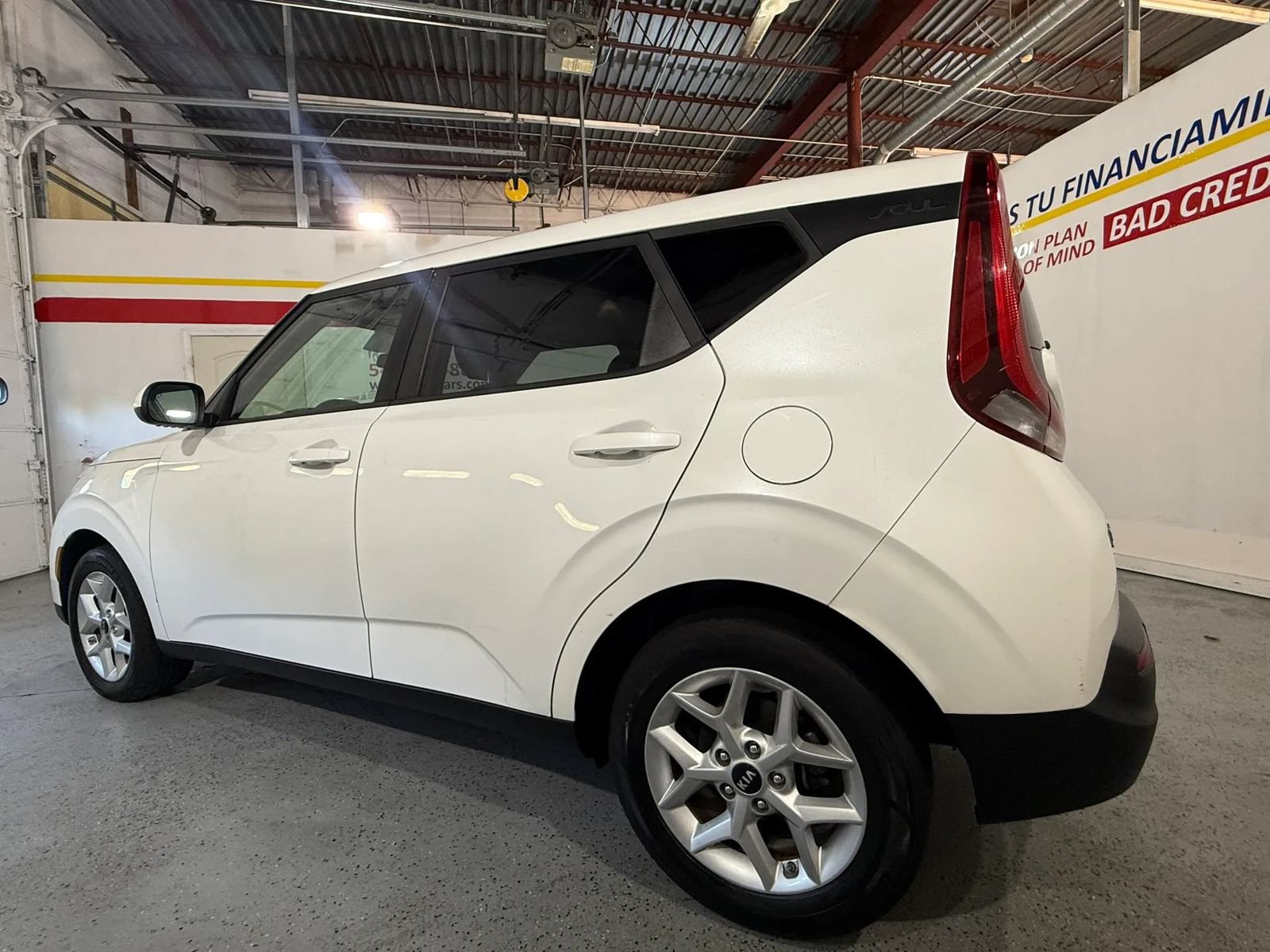Used 2020 Kia Soul S FWD image 10