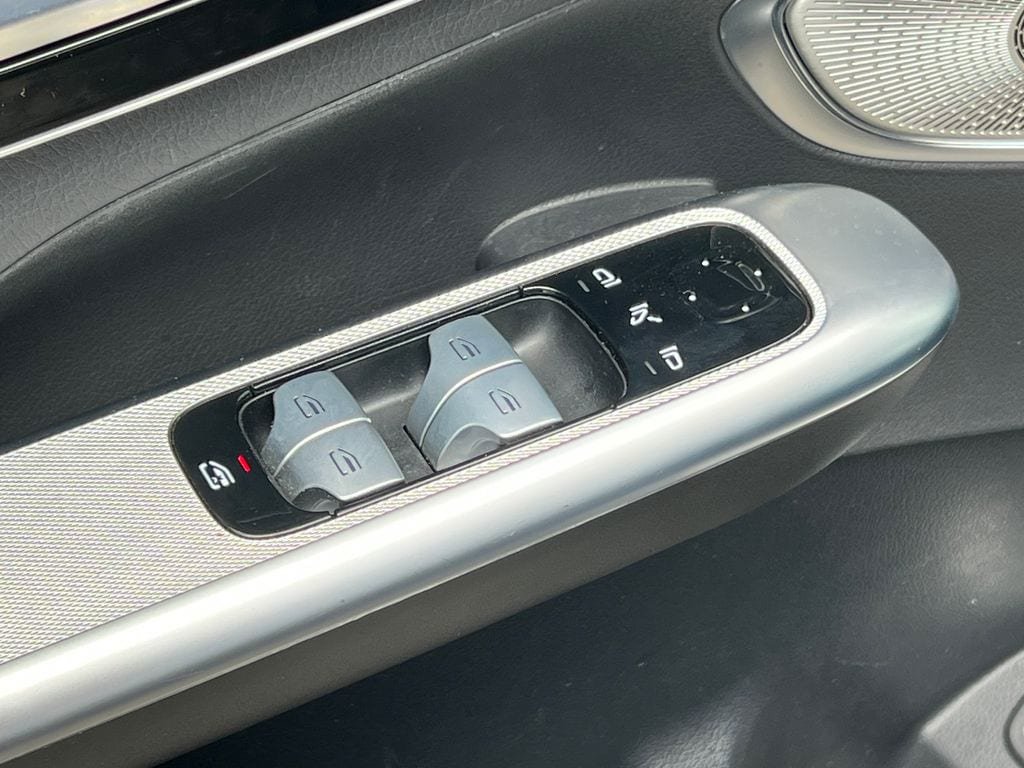 Certified 2023 Mercedes-Benz GLC 300 4MATIC image 19