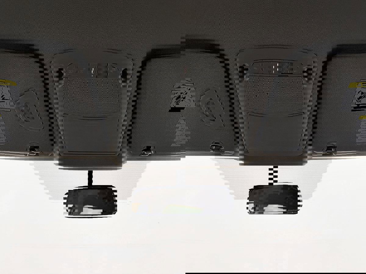 Used 2018 Nissan Rogue SV image 43