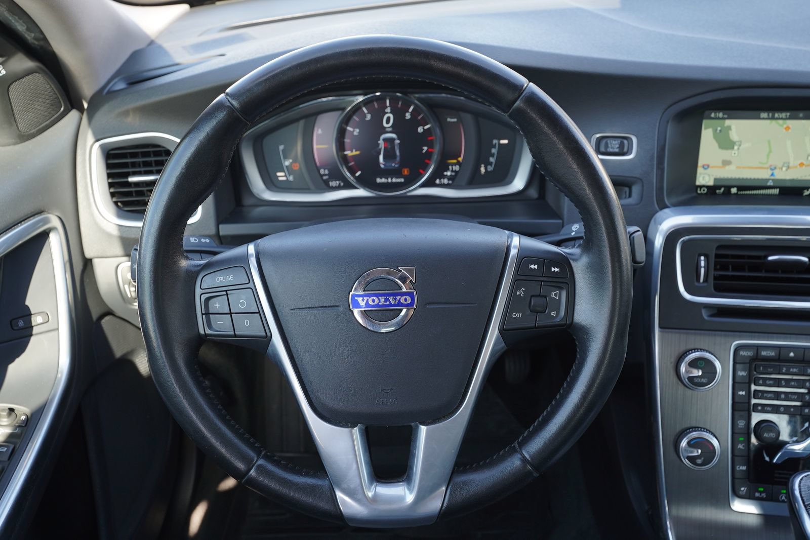 Used 2016 Volvo S60 T5 Premier w/ Convenience Package FWD image 10