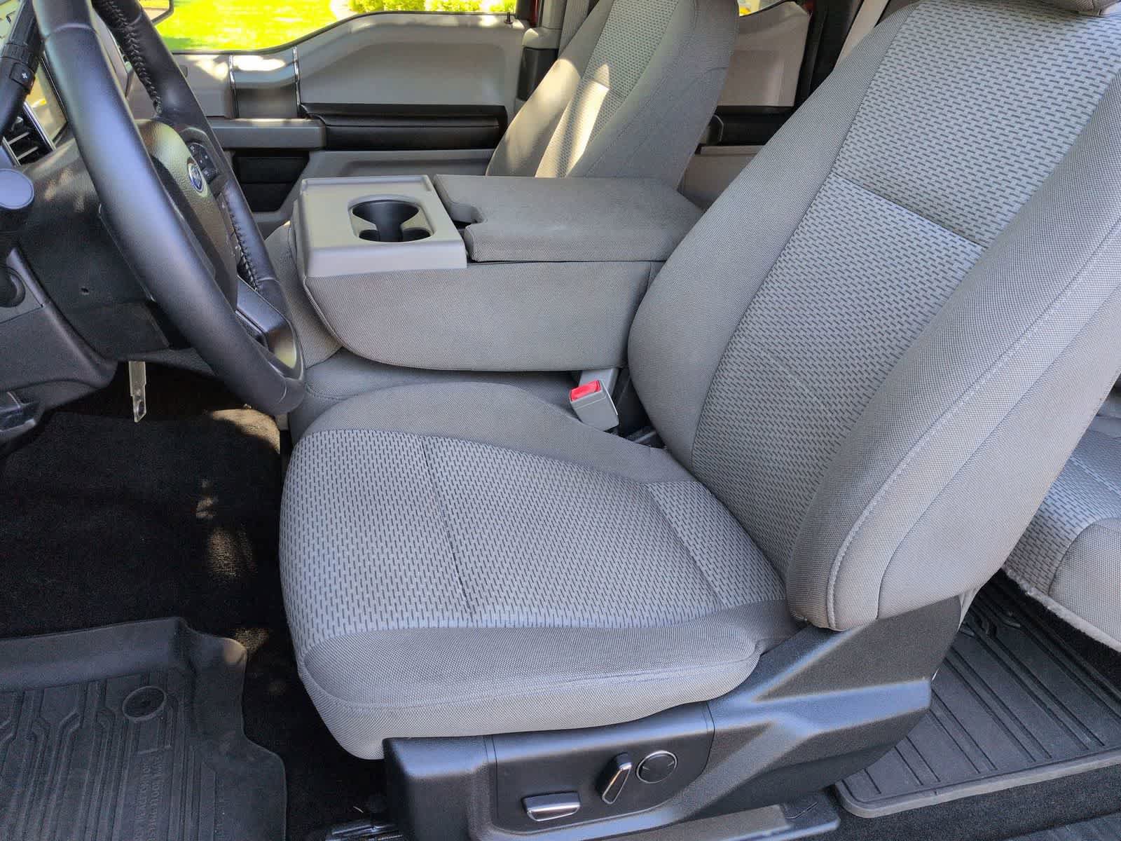Used 2018 Ford F150 XLT w/ Equipment Group 302A Luxury AWD/4WD image 15