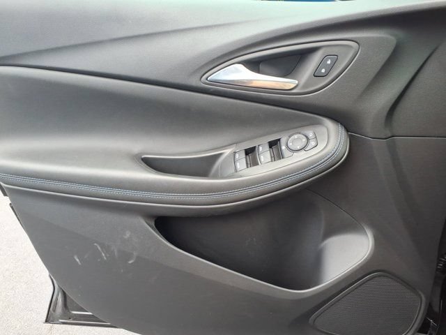 Used 2026 Buick Encore GX Sport Touring FWD image 23