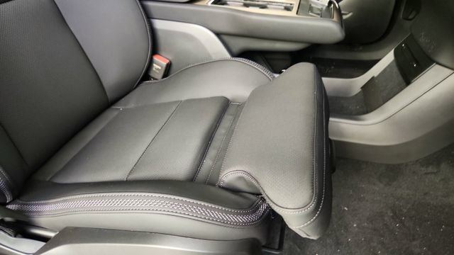 New 2026 Volvo EX90 Plus AWD/4WD image 37