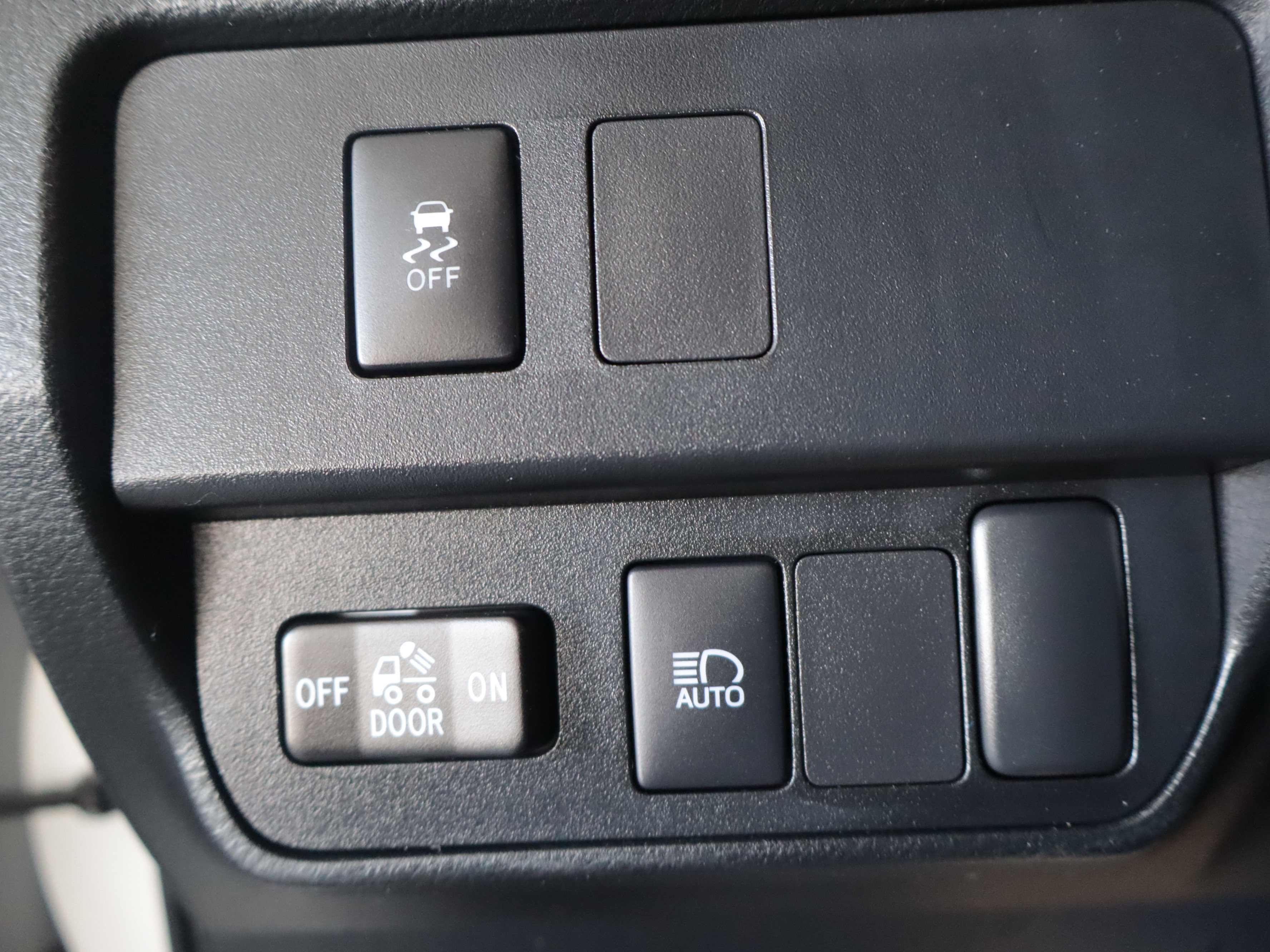 Used 2023 Toyota Tacoma SR5 AWD/4WD image 17