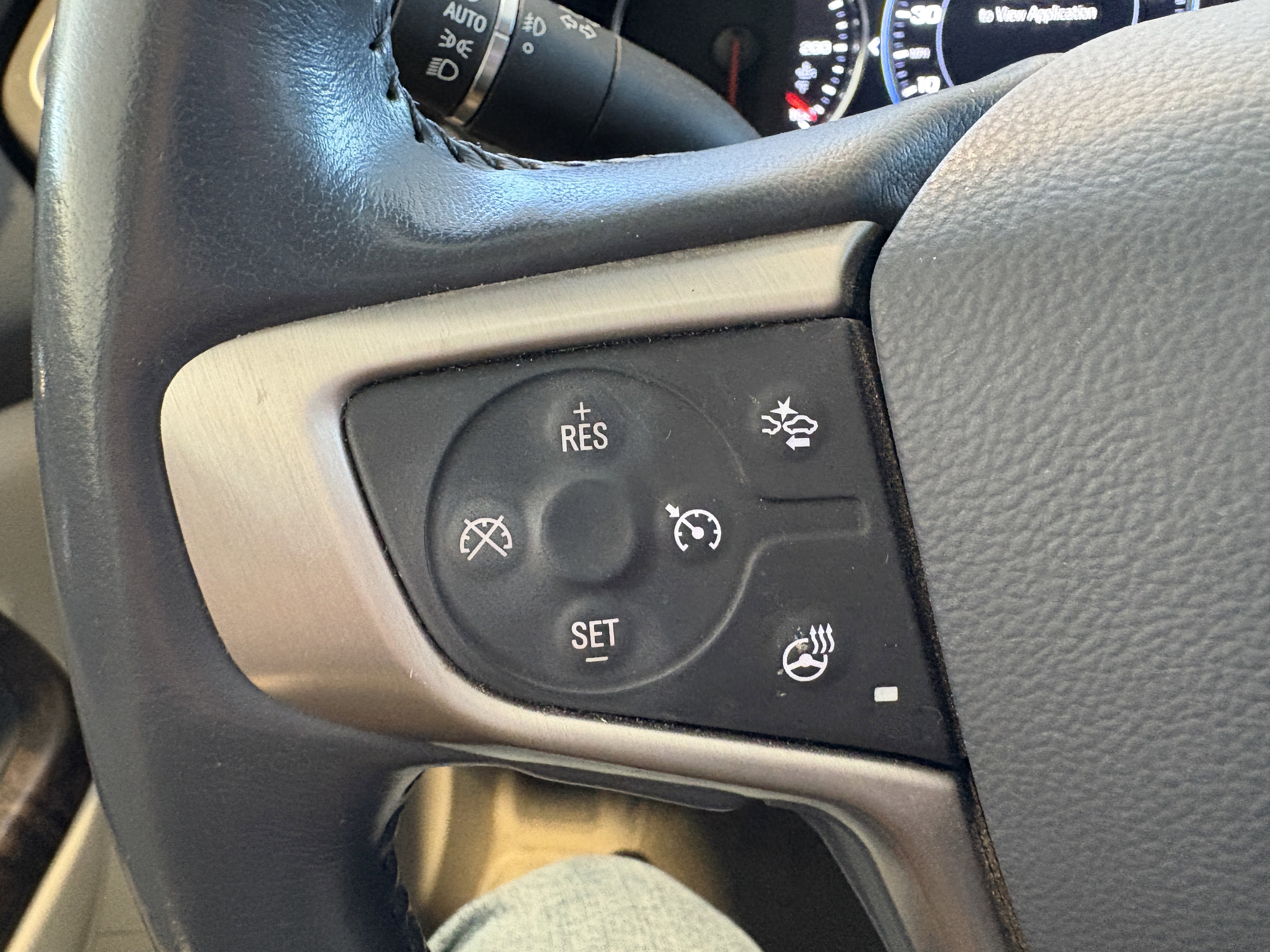 Used 2022 GMC Acadia Denali w/ Denali Ultimate Package image 11