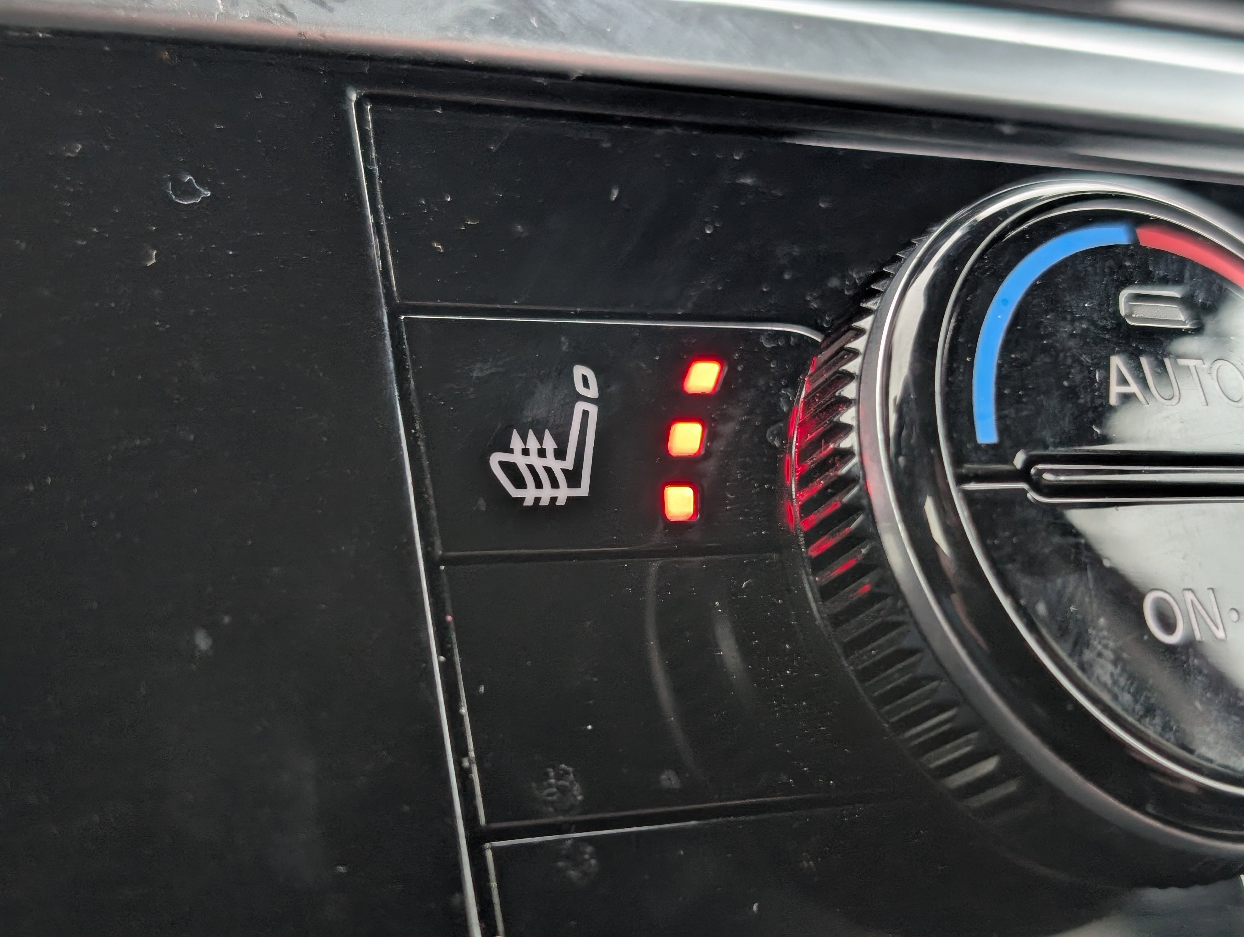 Used 2022 Nissan Pathfinder SL image 4