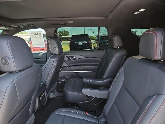 Used 2024 Chevrolet Traverse Z71 w/ Enhanced Driving Package AWD/4WD image 17