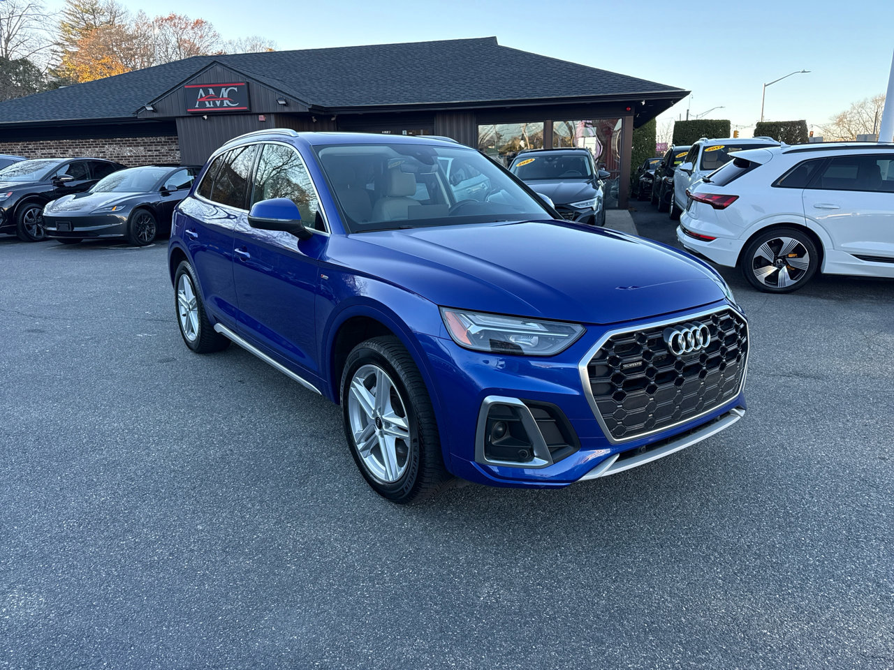 Used 2021 Audi Q5 e Premium Plus w/ Premium Plus Package image 7